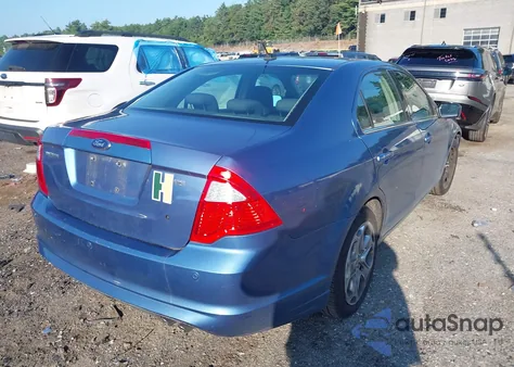2010 Ford Fusion Se z USA, uszkodzony, nr VIN 3FAHP0HAXAR233452